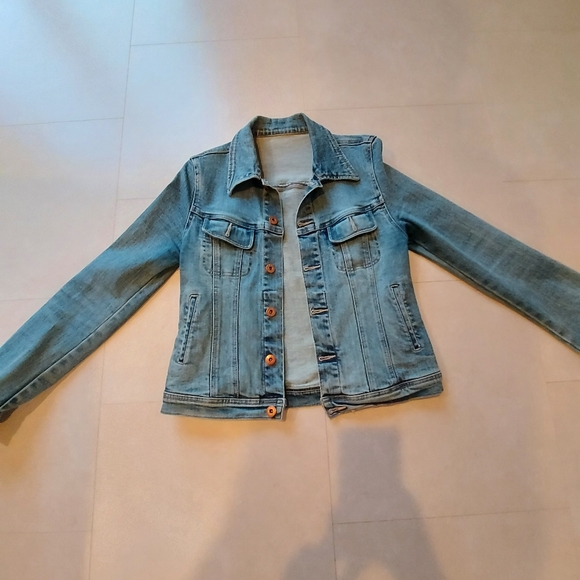Jean jacket - Picture 2 of 2